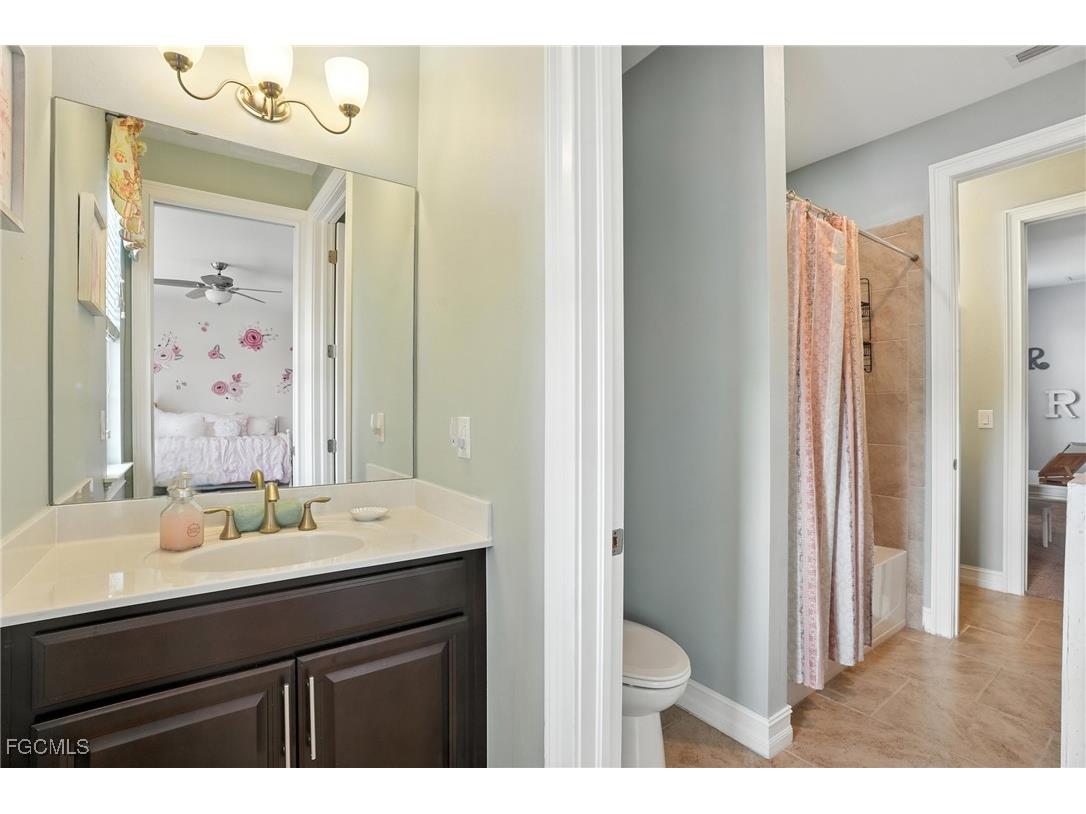 12631 Blue Banyon Court North Fort Myers FL 33903 2025002456 image28