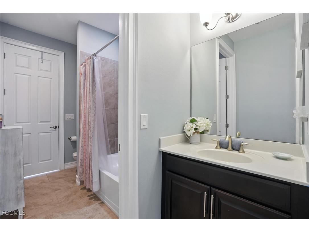 12631 Blue Banyon Court North Fort Myers FL 33903 2025002456 image29