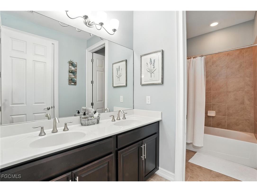 12631 Blue Banyon Court North Fort Myers FL 33903 2025002456 image31