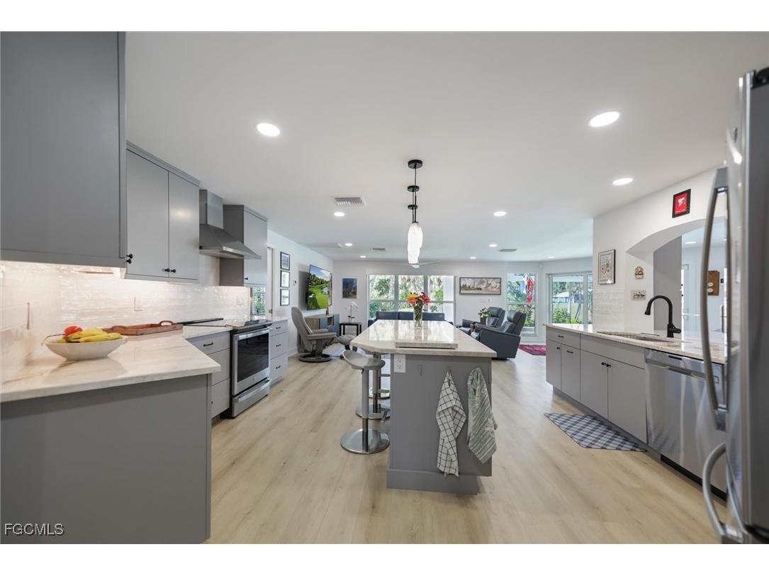 1264 Par View Drive Sanibel FL 33957 2025021067 image5