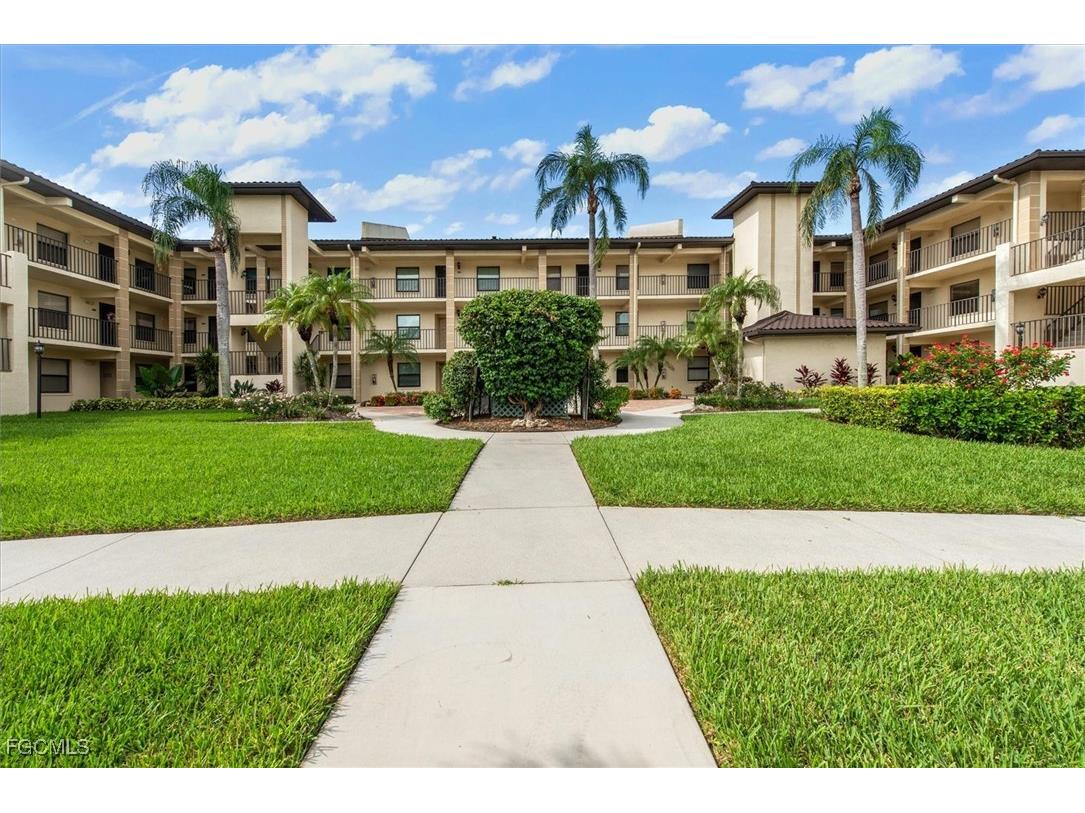 12641 Kelly Sands Way #204 Fort Myers FL 33908 2025002878 image1