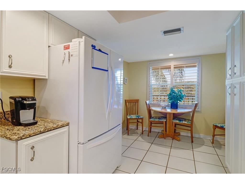 12641 Kelly Sands Way #225 Fort Myers FL 33908 2025000381 image4