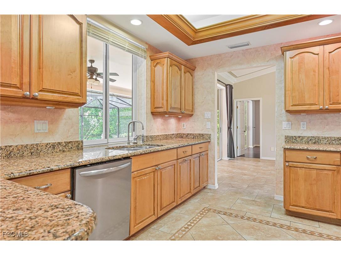 12641 Panasoffkee Drive North Fort Myers FL 33903 2025021452 image18