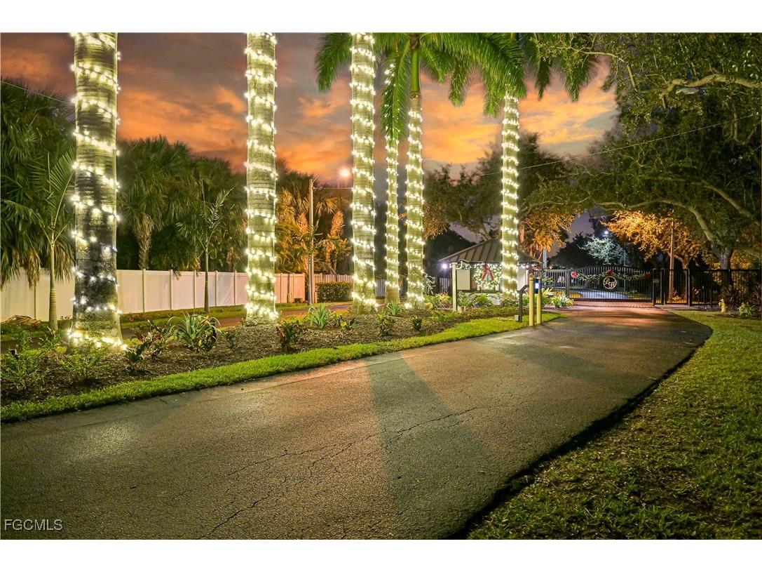 12641 Panasoffkee Drive North Fort Myers FL 33903 2025021452 image37