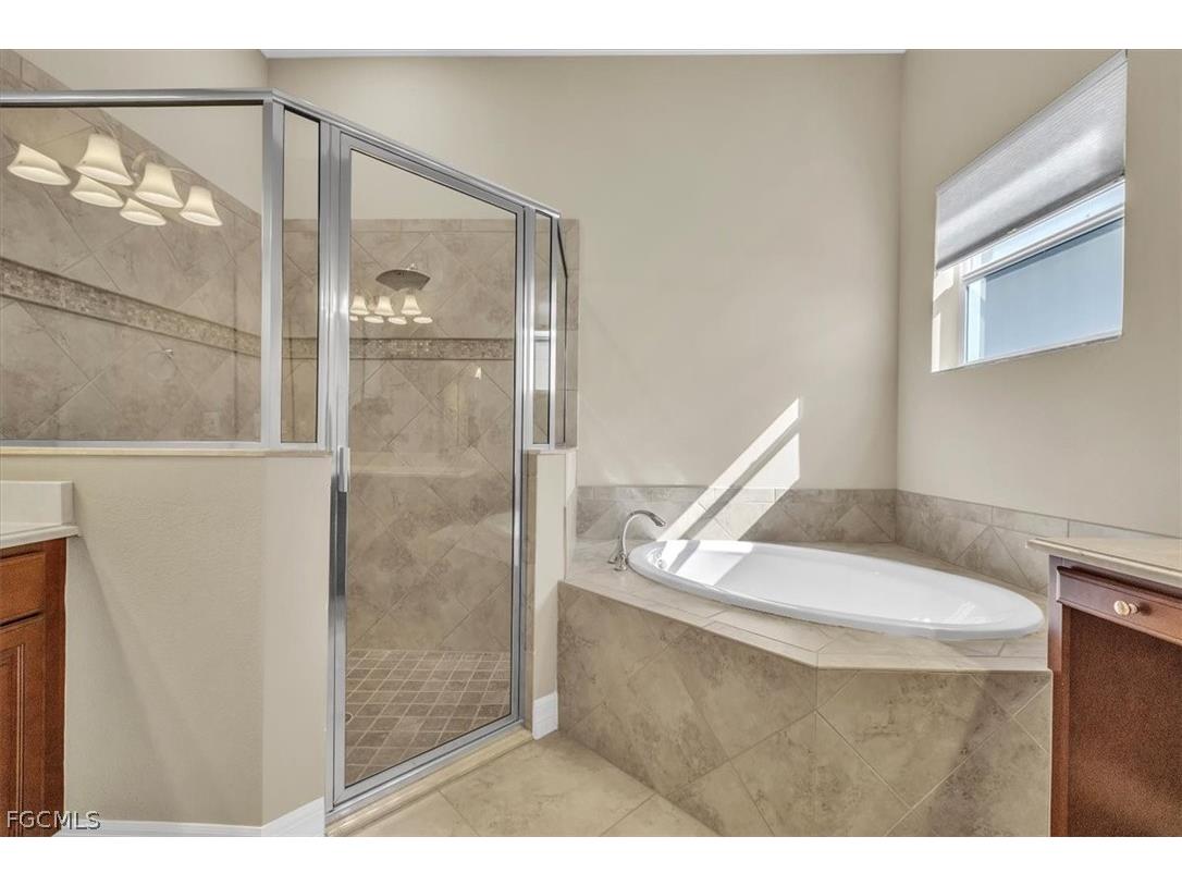 12645 Fairway Cove Court Fort Myers FL 33905 2026007648 image31
