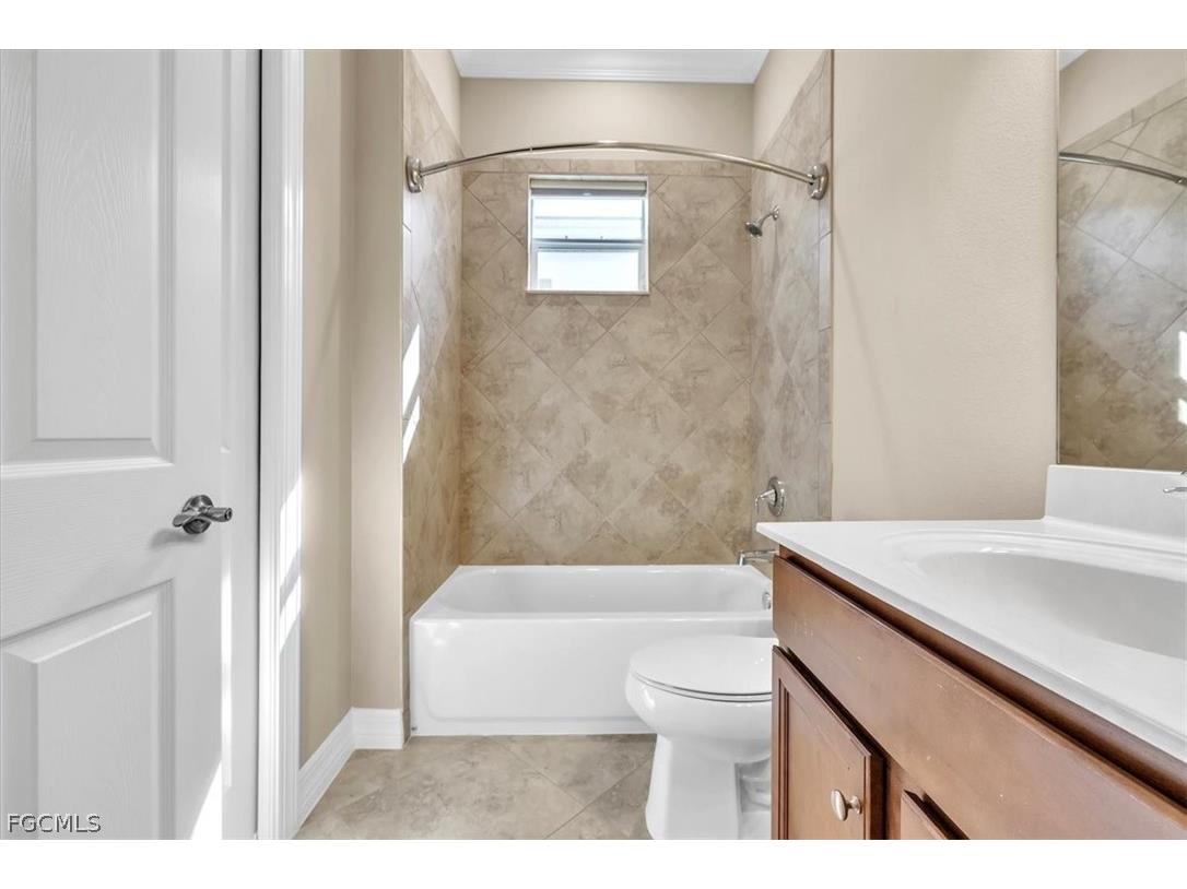 12645 Fairway Cove Court Fort Myers FL 33905 2026007648 image36