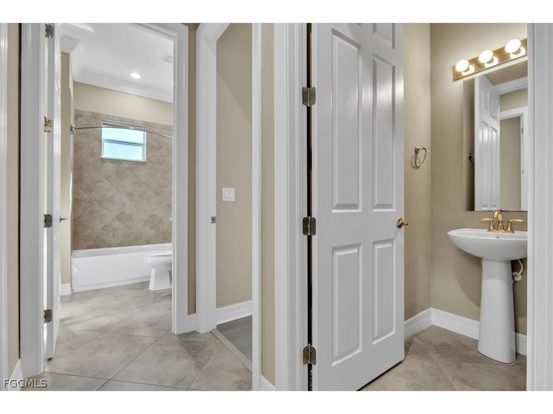 12645 Fairway Cove Court Fort Myers FL 33905 2026007648 image40