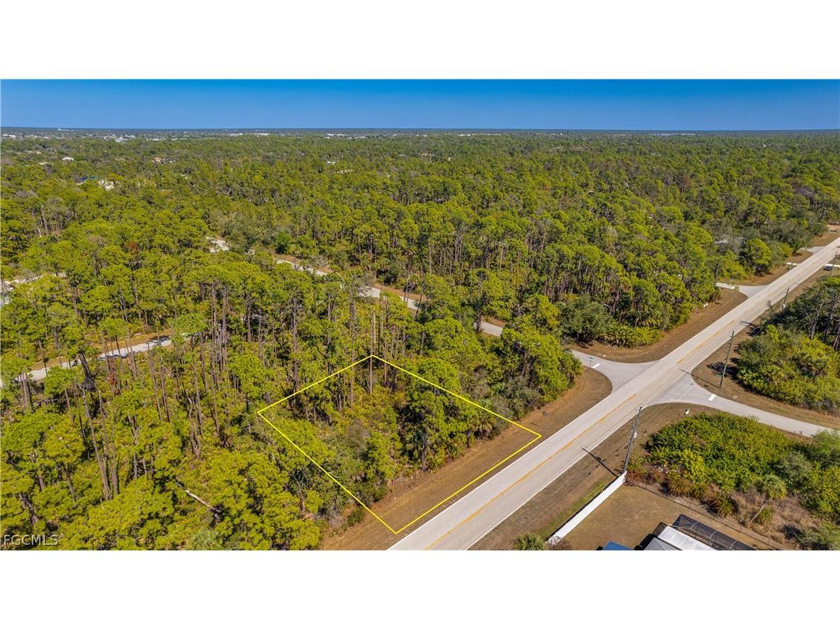 12646 Chamberlain Boulevard Port Charlotte FL 33953 2025016257 image1