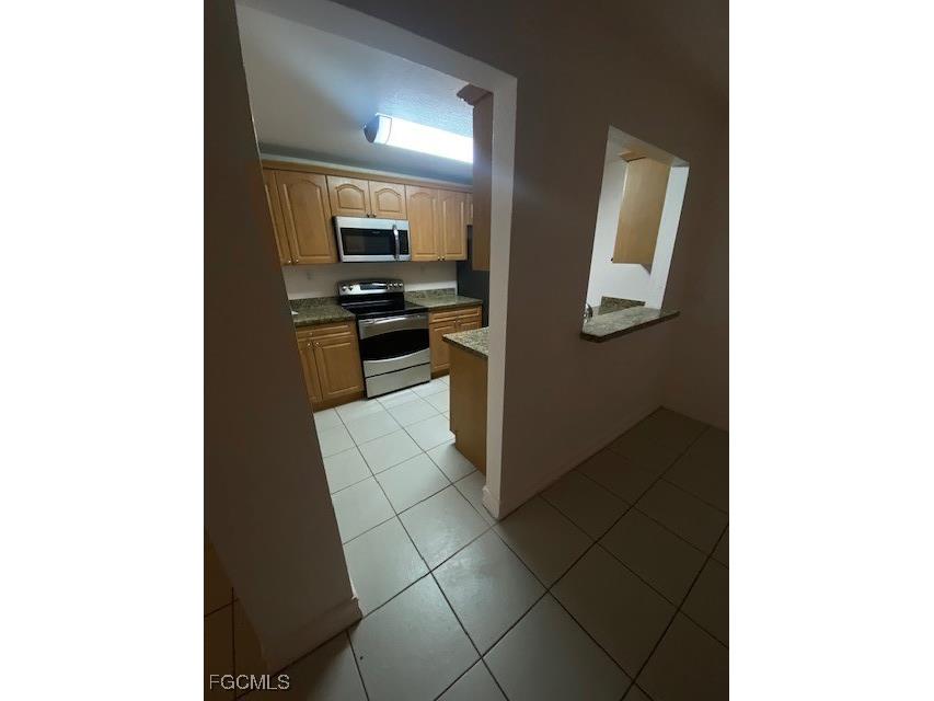 12648 Kenwood Lane #B Fort Myers FL 33907 2025014252 image8