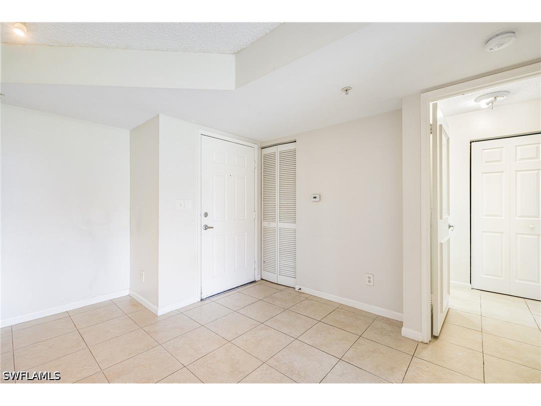 1265 Wildwood Lakes Boulevard #106 Naples FL 34104 226004556 image4