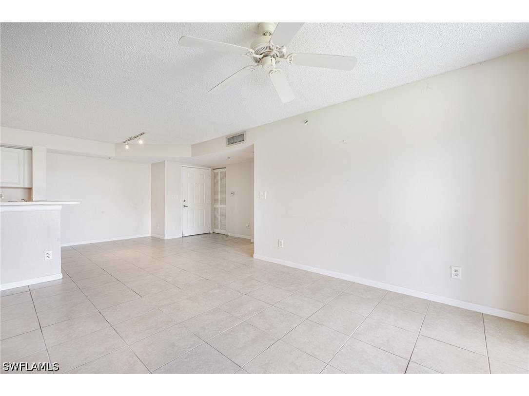 1265 Wildwood Lakes Boulevard #106 Naples FL 34104 226004556 image5