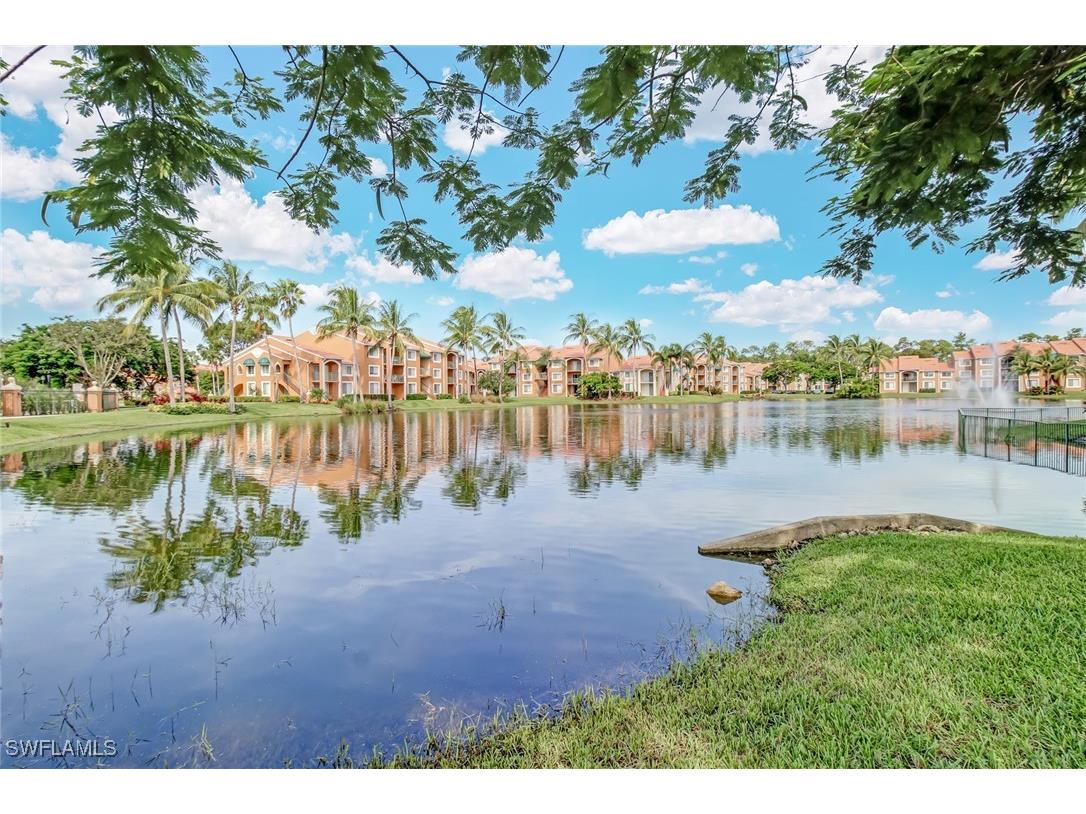 1265 Wildwood Lakes Boulevard #208 Naples FL 34104 225056836 image22