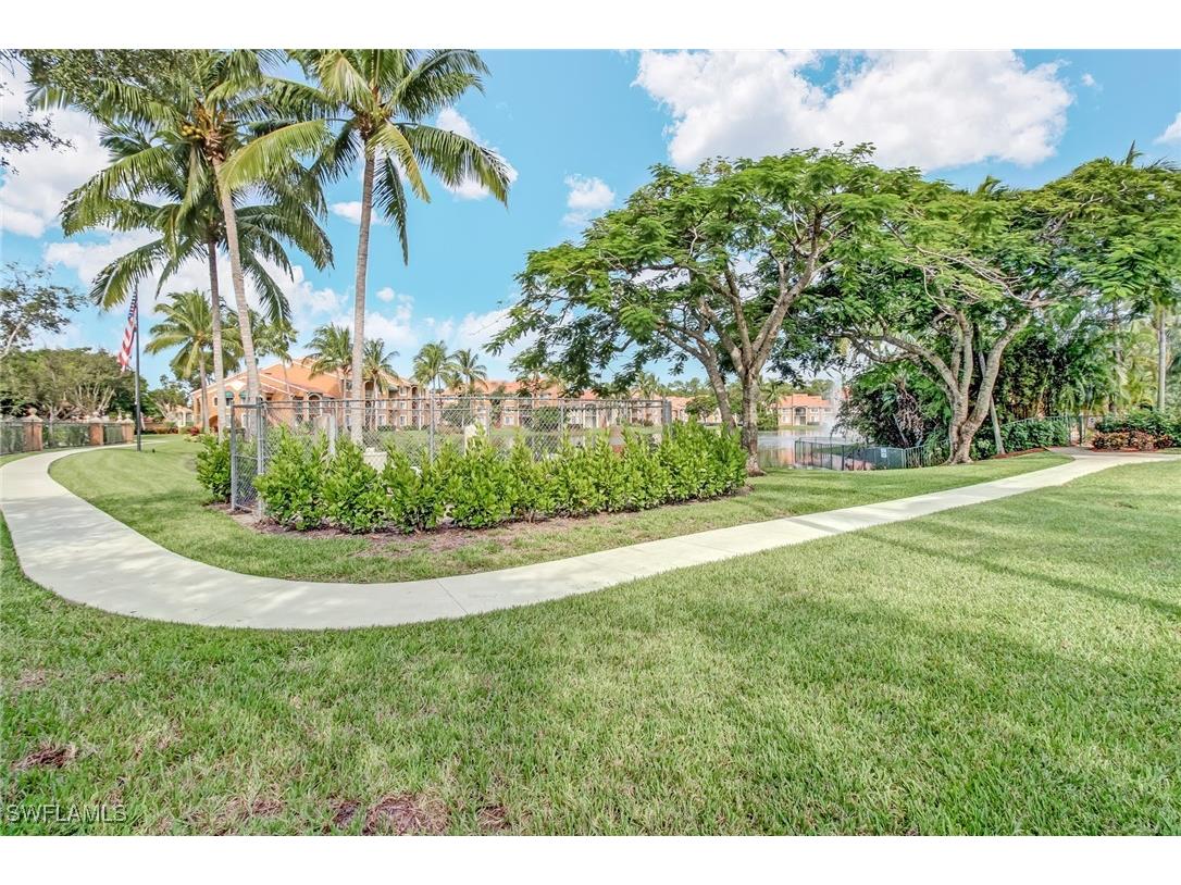 1265 Wildwood Lakes Boulevard #208 Naples FL 34104 225056836 image26