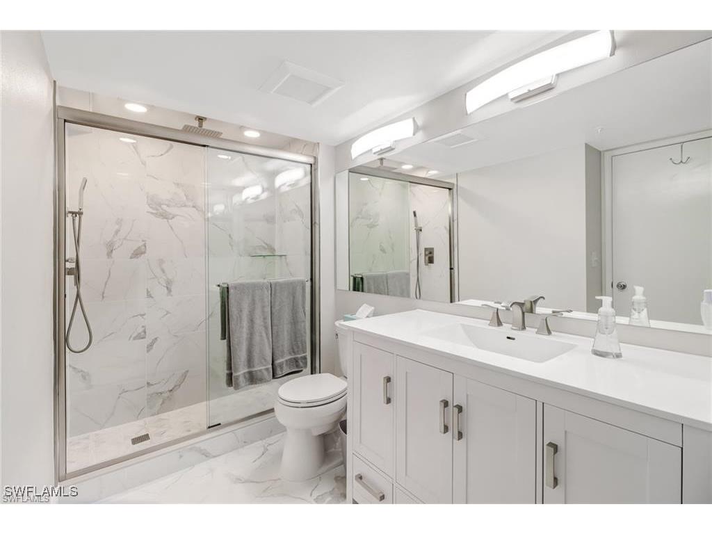 1265 Wildwood Lakes Boulevard #208 Naples FL 34104 225056836 image9