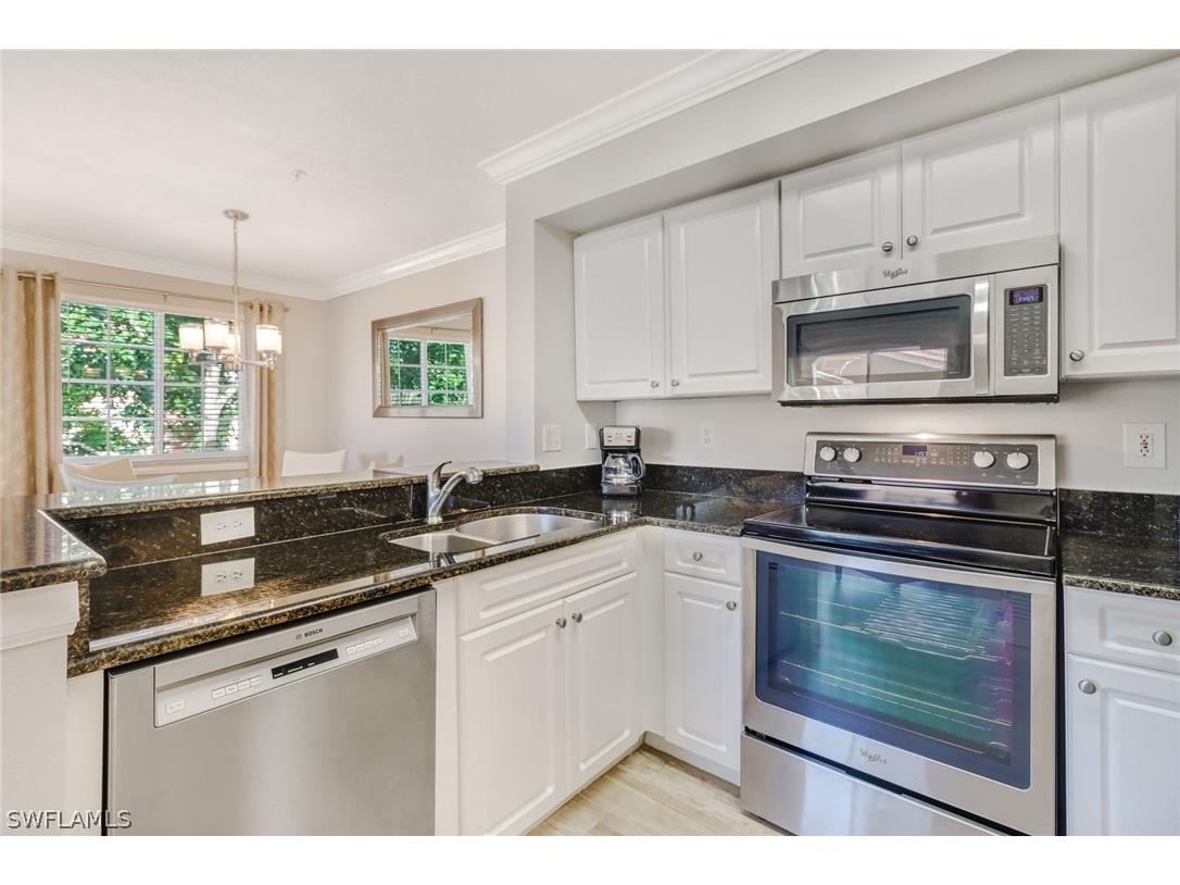 1265 Wildwood Lakes Boulevard #208 Naples FL 34104 226009847 image14