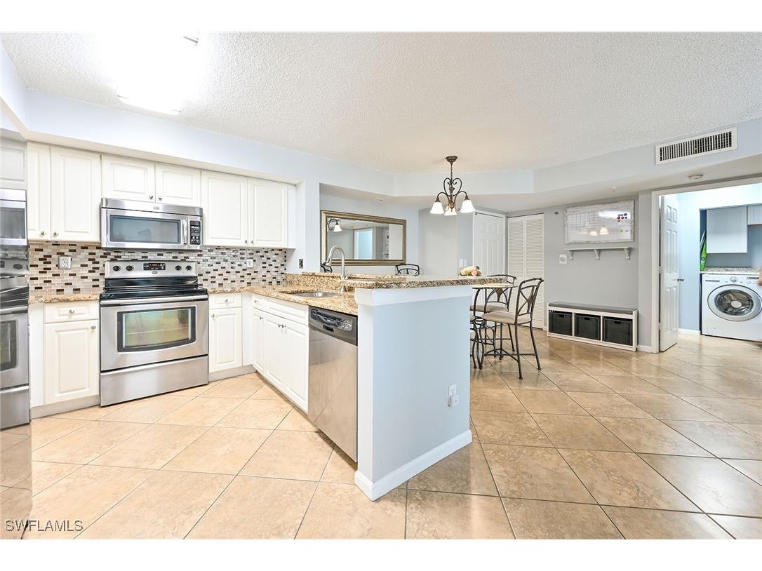 1265 Wildwood Lakes Boulevard #3-103 Naples FL 34104 225072129 image10