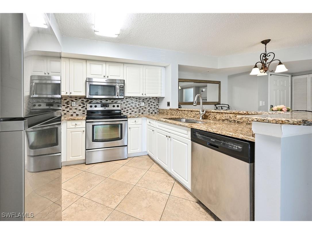 1265 Wildwood Lakes Boulevard #3-103 Naples FL 34104 225072129 image7