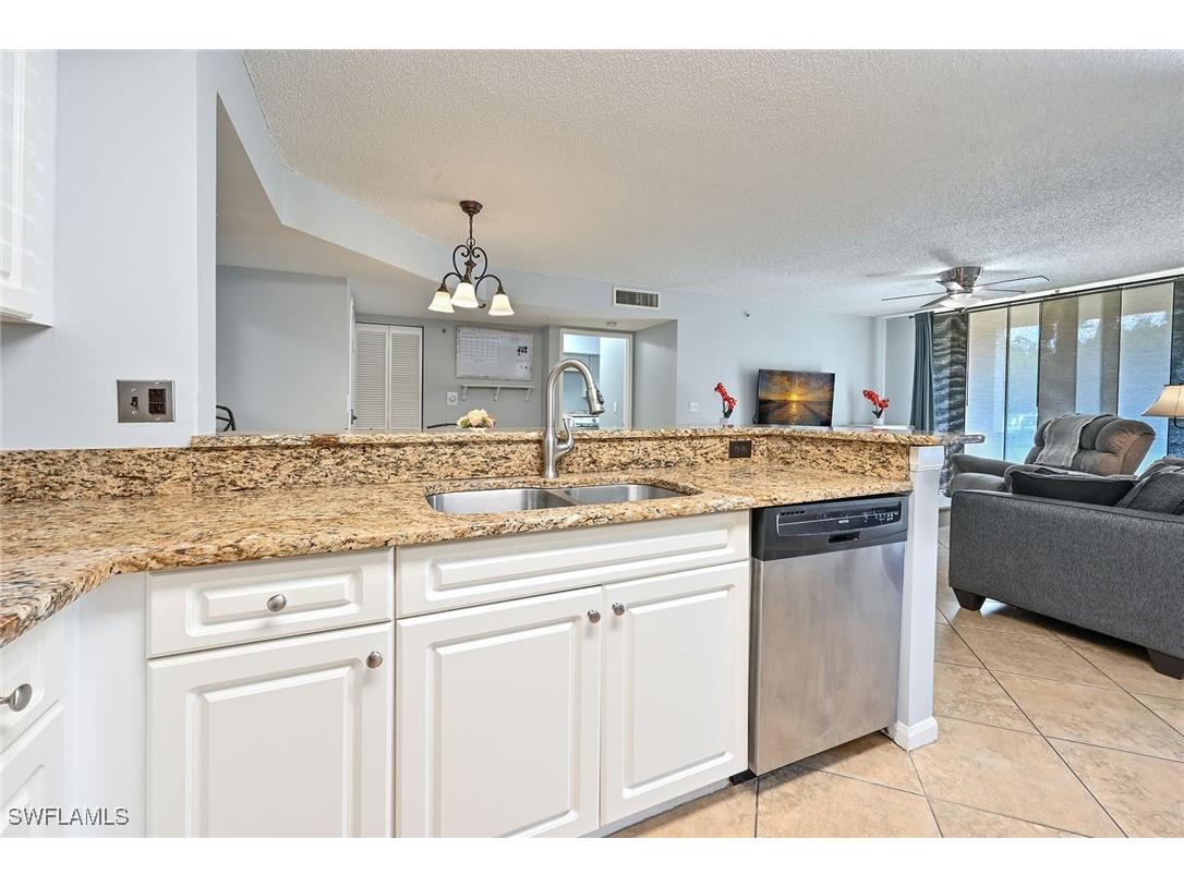 1265 Wildwood Lakes Boulevard #3-103 Naples FL 34104 225072129 image8