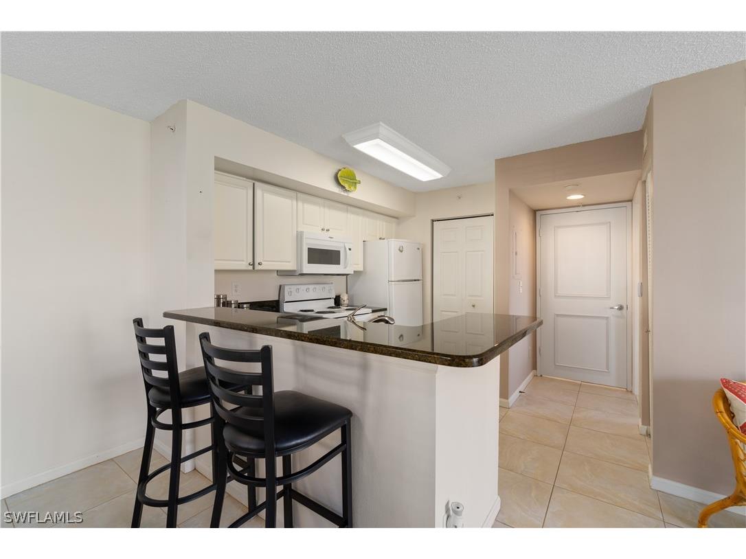 1265 Wildwood Lakes Boulevard #3-108 Naples FL 34104 226011983 image8