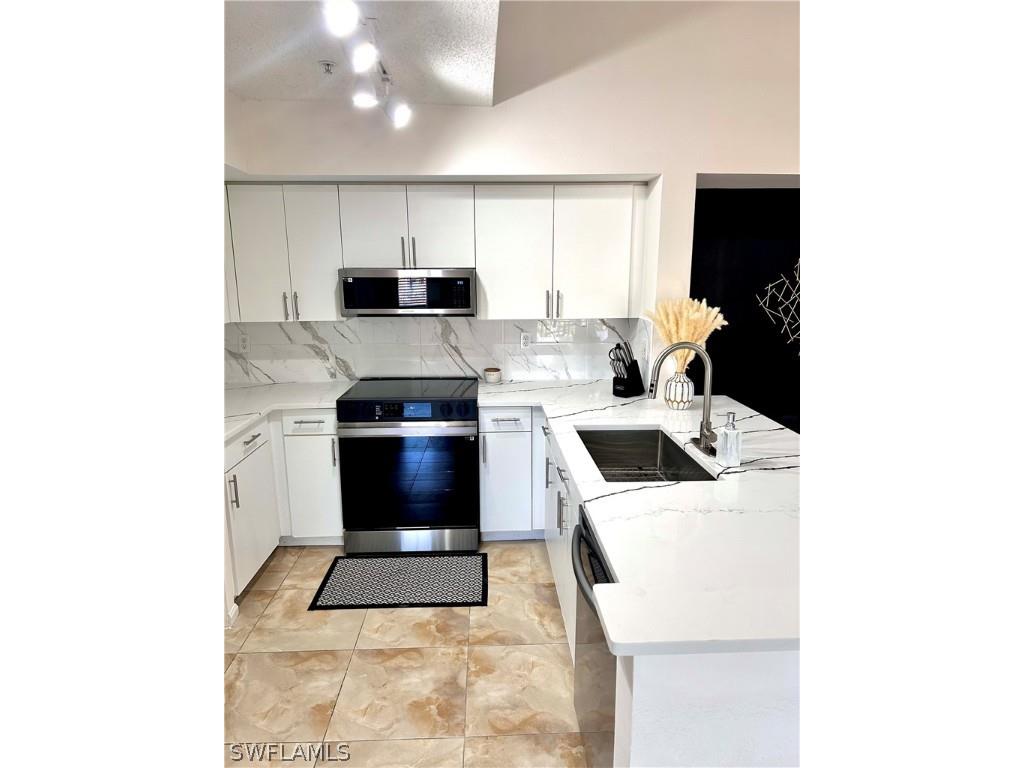 1265 Wildwood Lakes Boulevard #3-303 Naples FL 34104 225085240 image3
