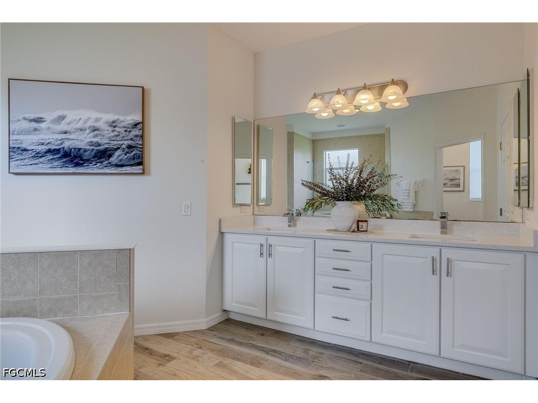12658 Gemstone Court Fort Myers FL 33913 2026016812 image17