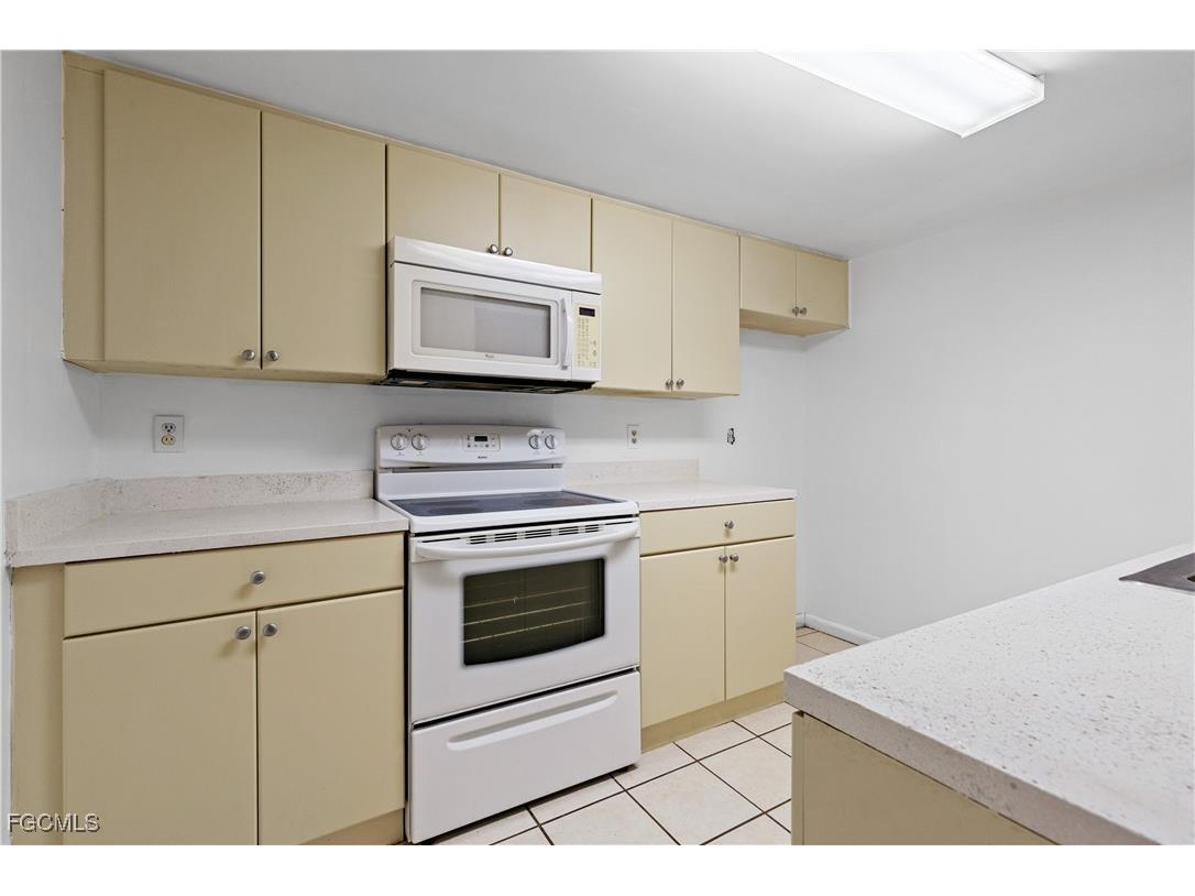 12658 Kenwood Lane #D Fort Myers FL 33907 2026000295 image10