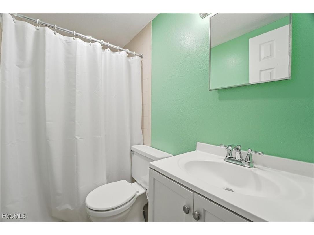 12660 Kenwood Lane #B Fort Myers FL 33907 2025025173 image13