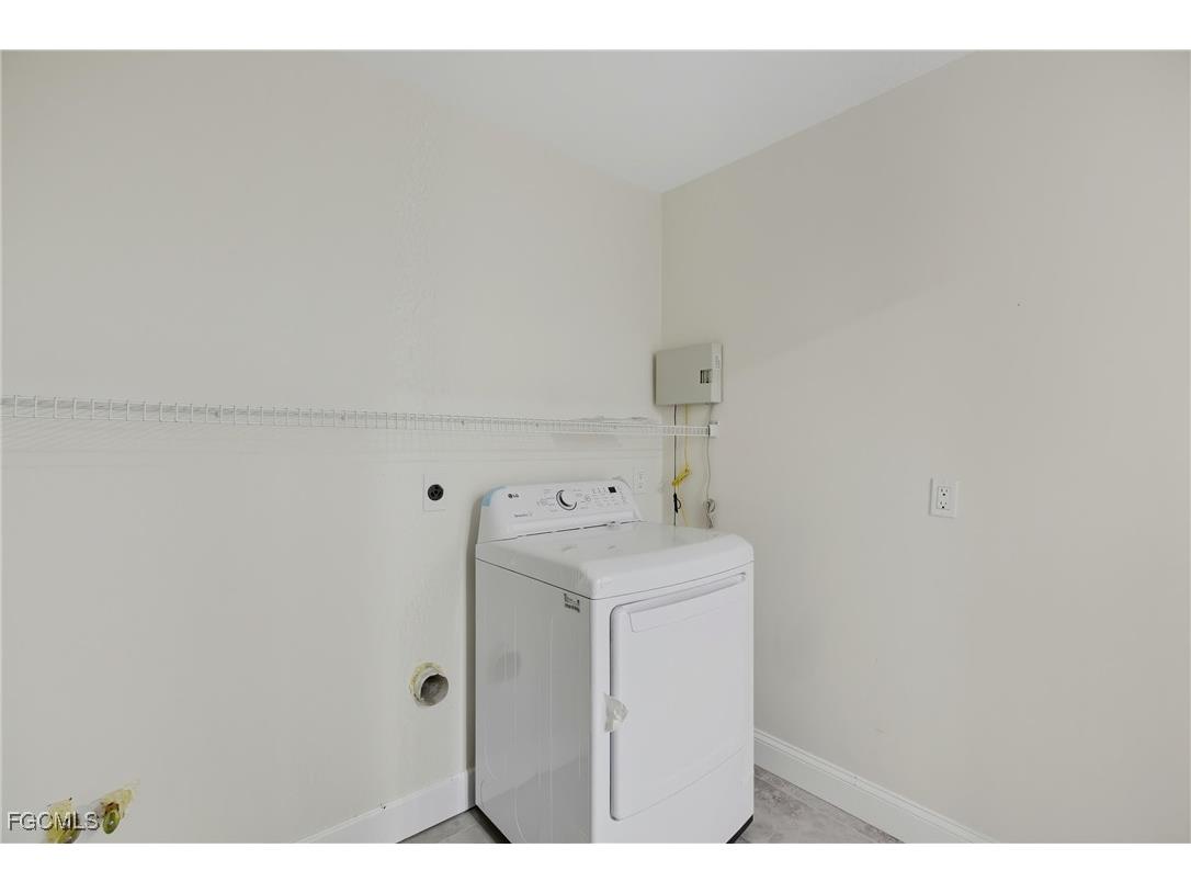 12661 Kelly Palm Drive Fort Myers FL 33908 2025012244 image28