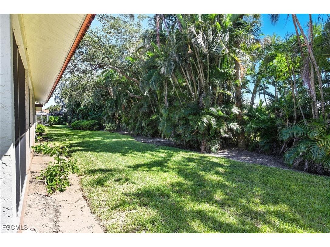 12661 Kelly Palm Drive Fort Myers FL 33908 2025012244 image35