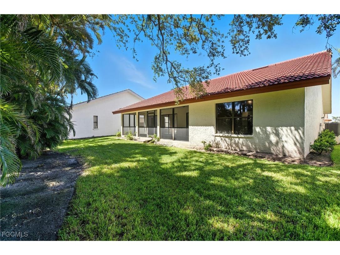 12661 Kelly Palm Drive Fort Myers FL 33908 2025012244 image36