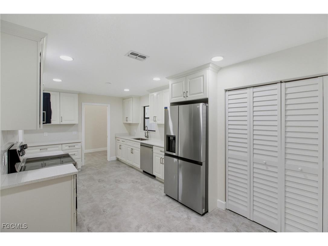 12661 Kelly Palm Drive Fort Myers FL 33908 2025012244 image6