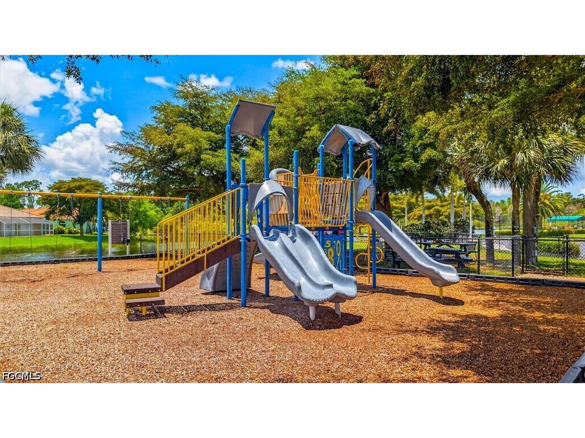 12661 Strathmore Loop Fort Myers FL 33912 2026022005 image50