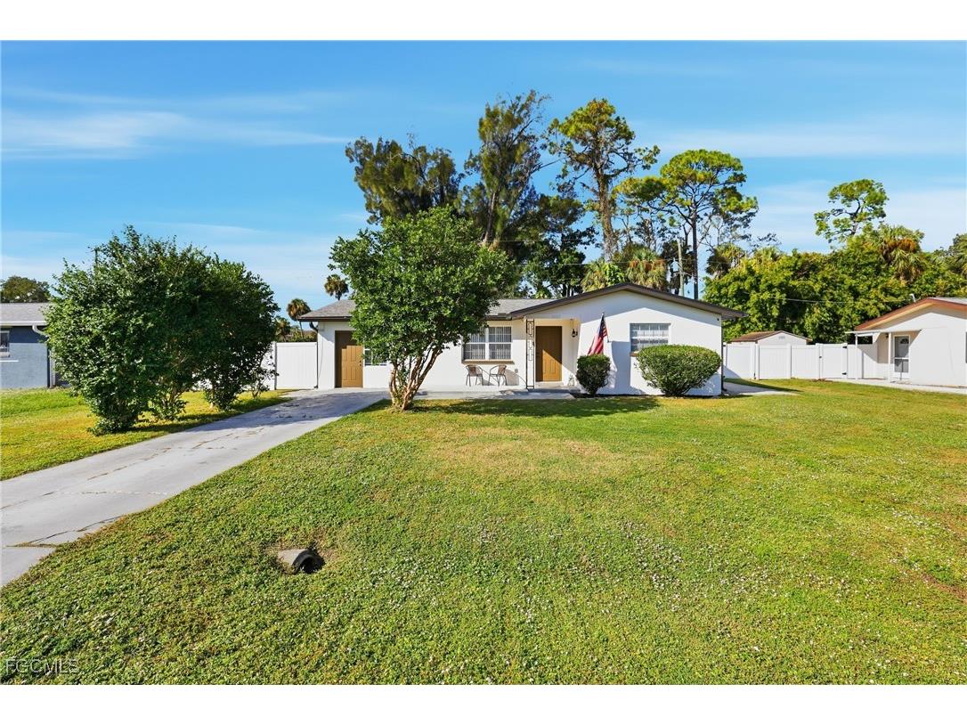 1267 Mcneill Road North Fort Myers FL 33903 2025021352 image2