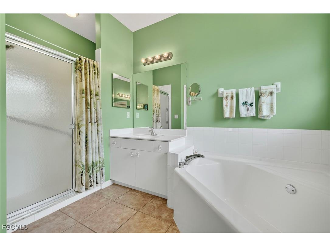 12671 Stone Valley Loop Fort Myers FL 33913 2025017145 image20