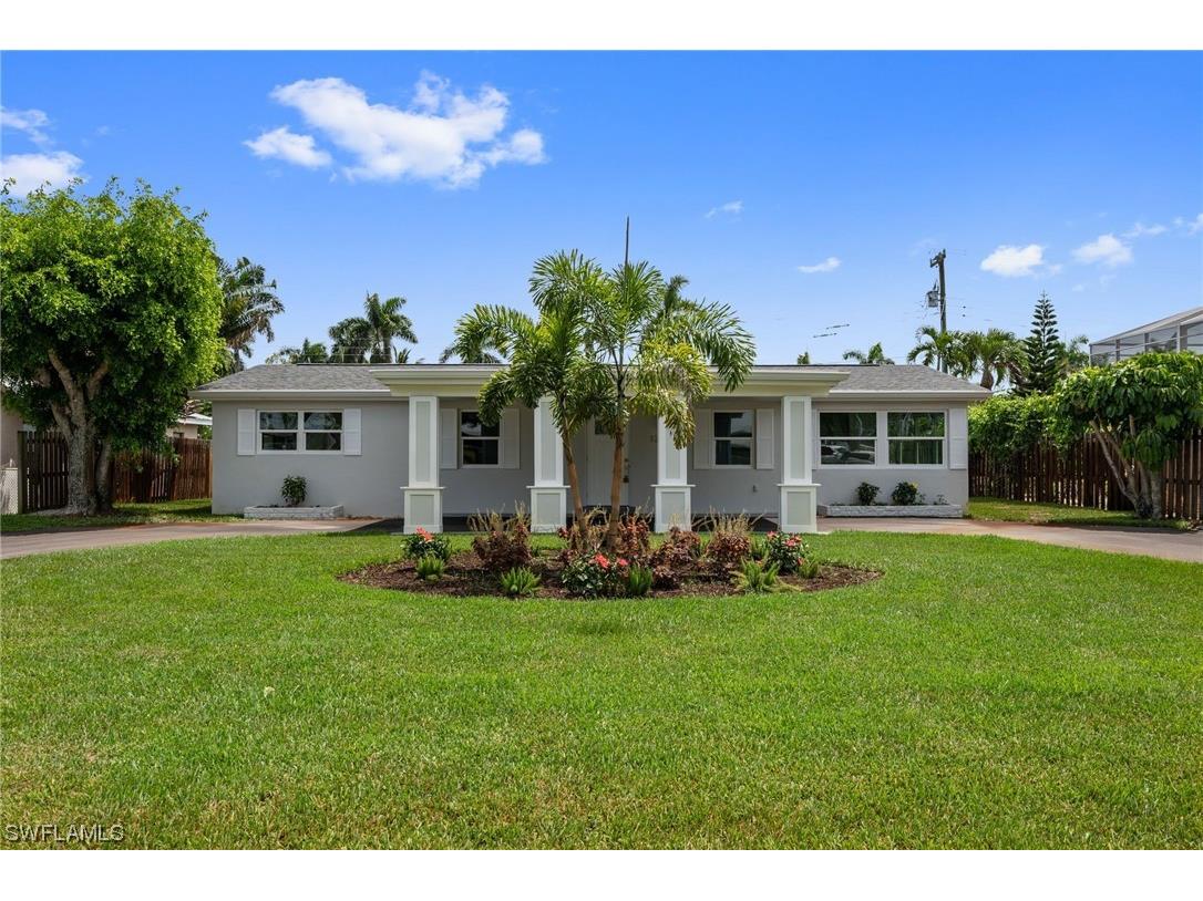 1268 14th Avenue N Naples FL 34102 224010558 image1