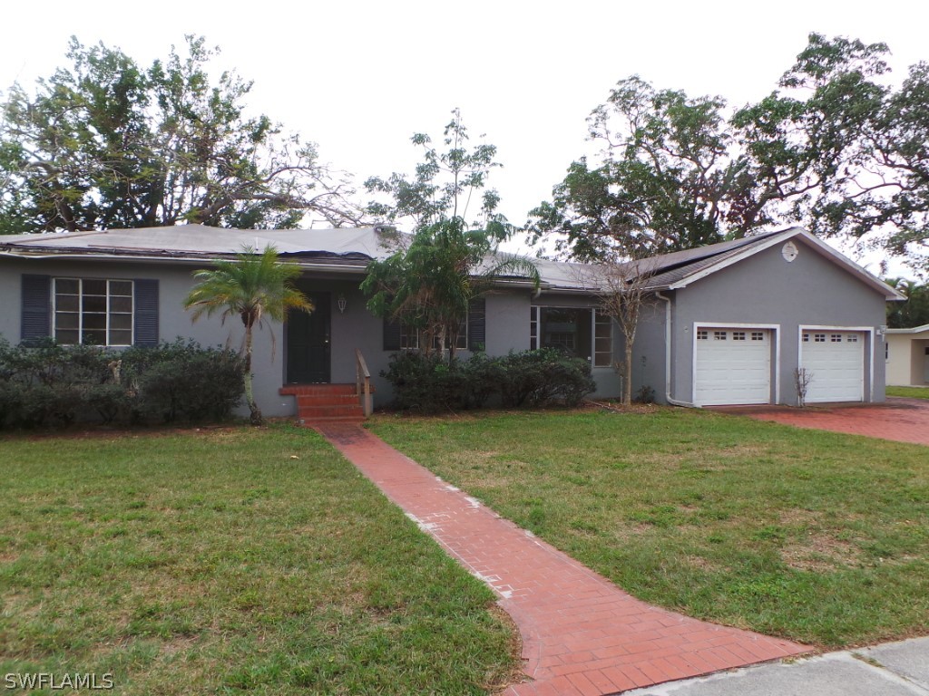 1268 Canterbury Drive Fort Myers FL 33901 222053264 image1