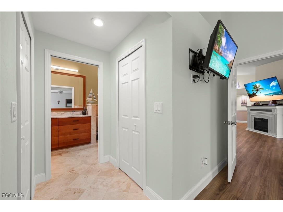 12681 Kelly Palm Drive Fort Myers FL 33908 2025022920 image14