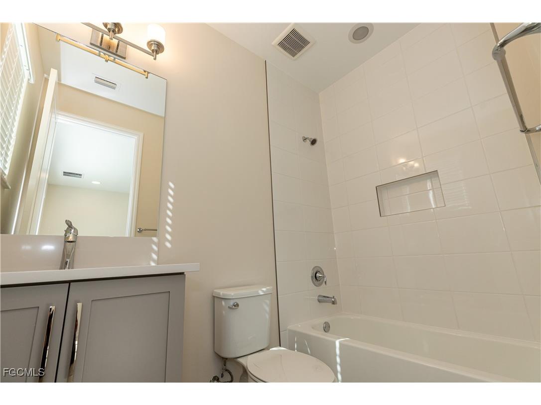 12686 Alderson Avenue Estero FL 33928 2025003944 image23