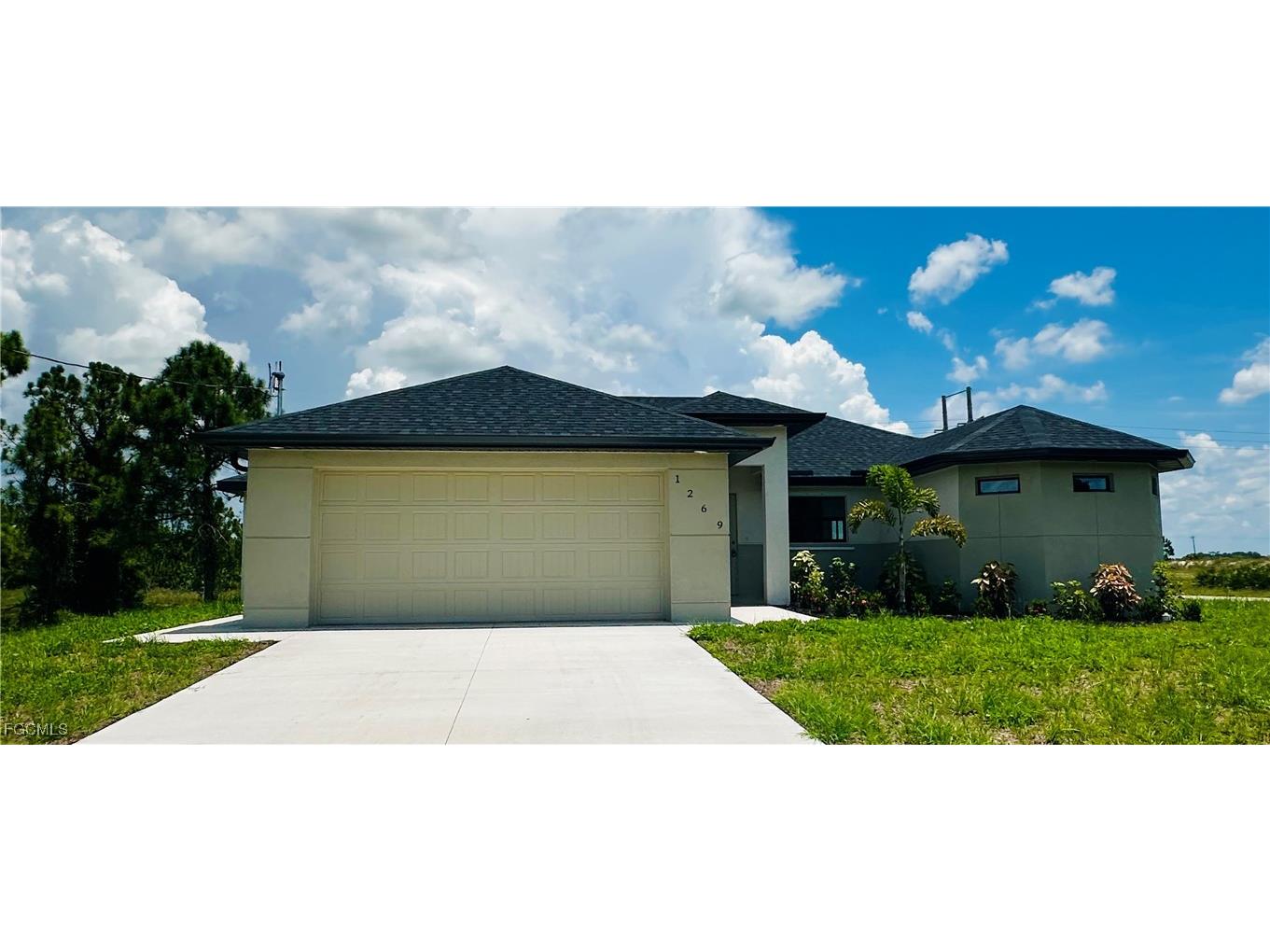 1269 Belgrave Street Fort Myers FL 33913 2025002670 image1