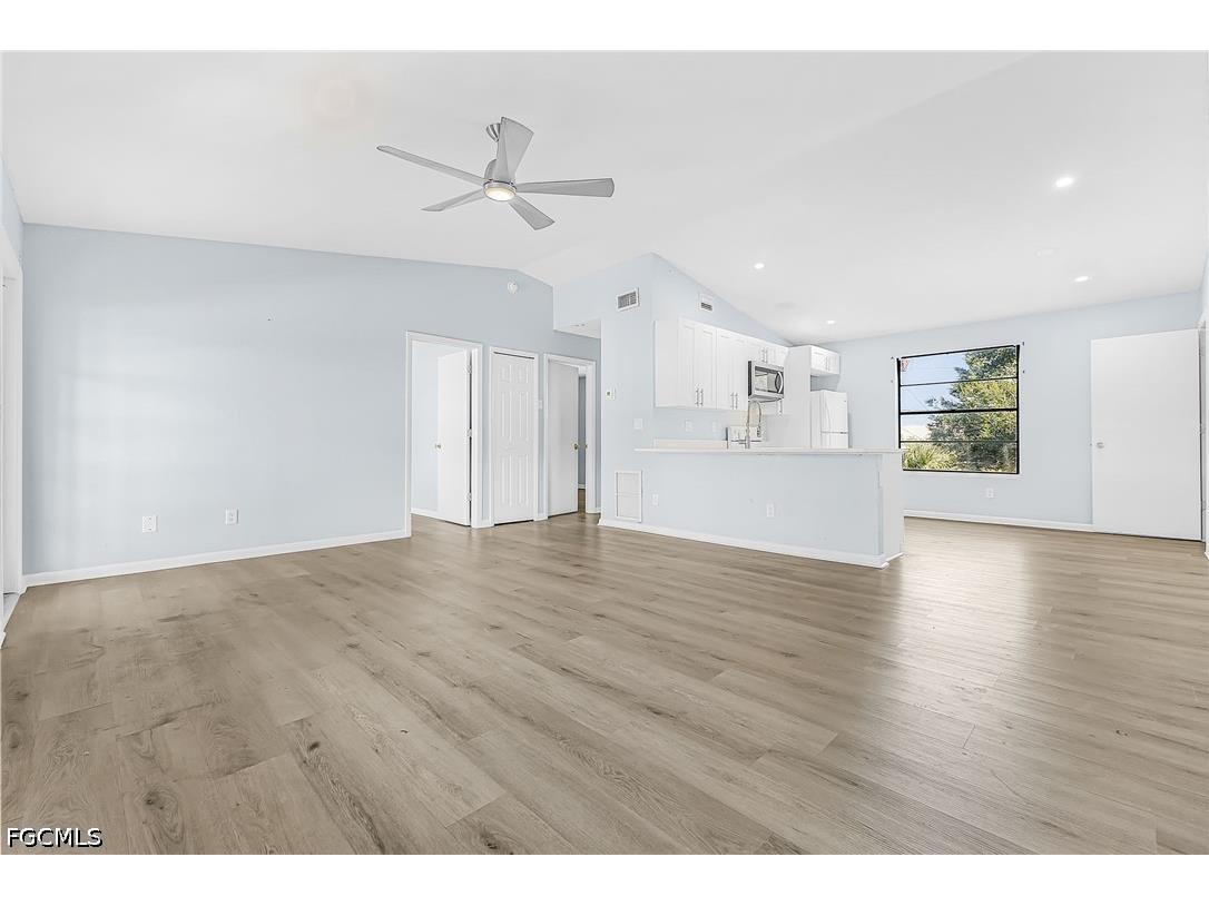 1269 SE 8th Terrace Cape Coral FL 33990 2026023756 image1