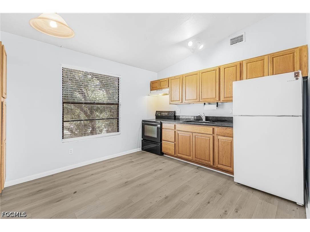 1269 SE 8th Terrace Cape Coral FL 33990 2026023756 image11