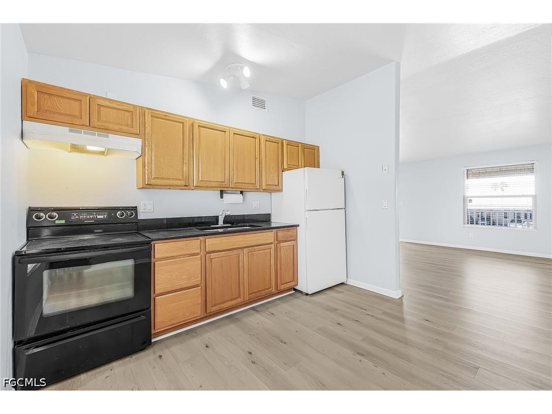 1269 SE 8th Terrace Cape Coral FL 33990 2026023756 image21