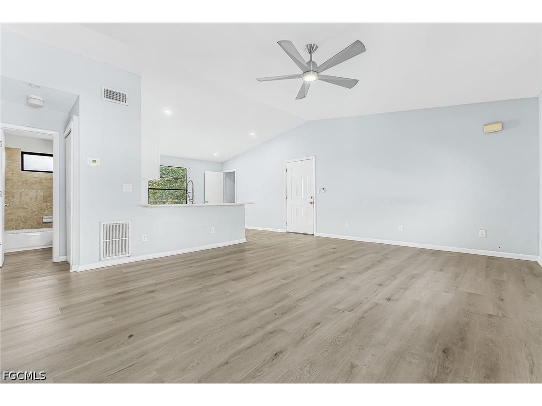 1269 SE 8th Terrace Cape Coral FL 33990 2026023756 image4
