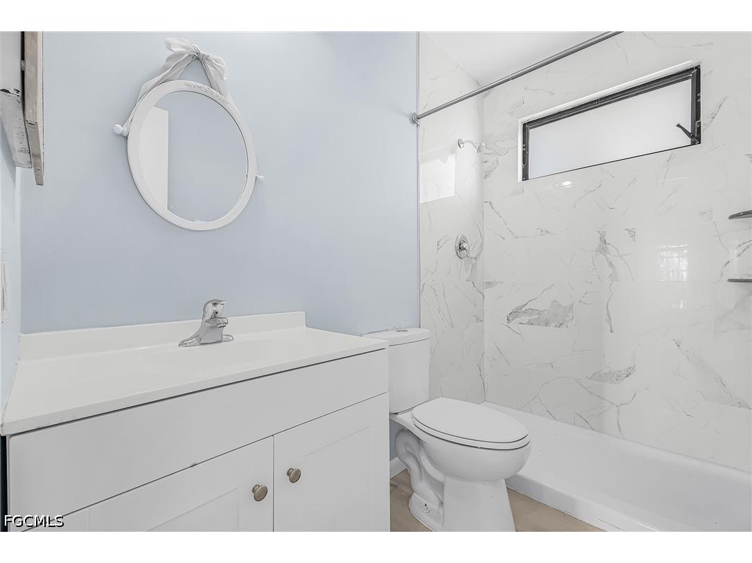 1269 SE 8th Terrace Cape Coral FL 33990 2026023756 image7