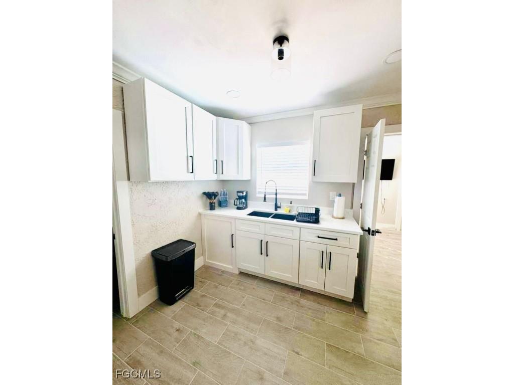 127-129 Fairweather Lane Fort Myers Beach FL 33931 2025020610 image11