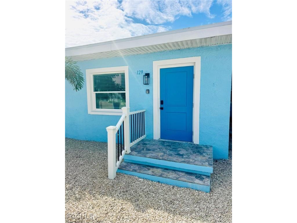 127-129 Fairweather Lane Fort Myers Beach FL 33931 2025020610 image30