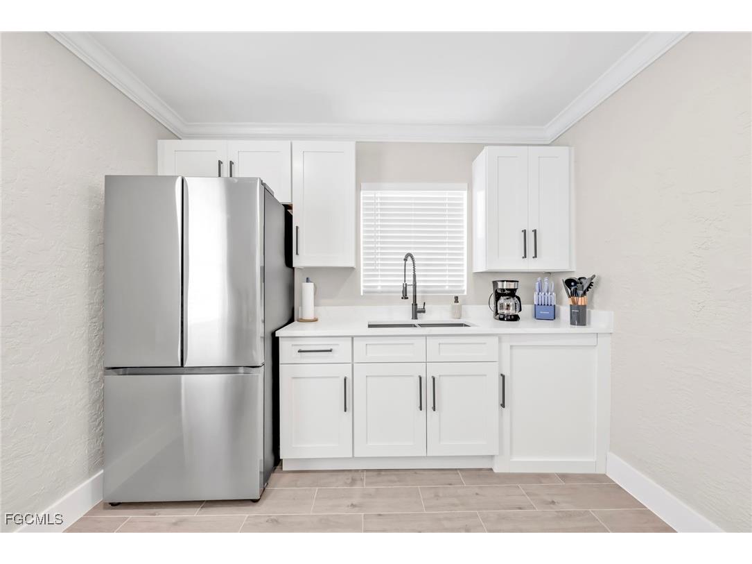 127-129 Fairweather Lane Fort Myers Beach FL 33931 2025020610 image39