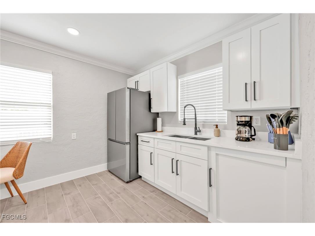 127-129 Fairweather Lane Fort Myers Beach FL 33931 2025020610 image40