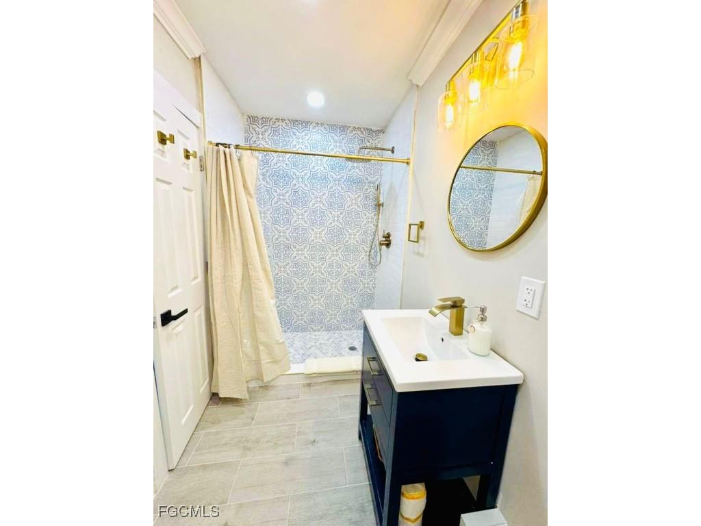 127-129 Fairweather Lane Fort Myers Beach FL 33931 2025020610 image7