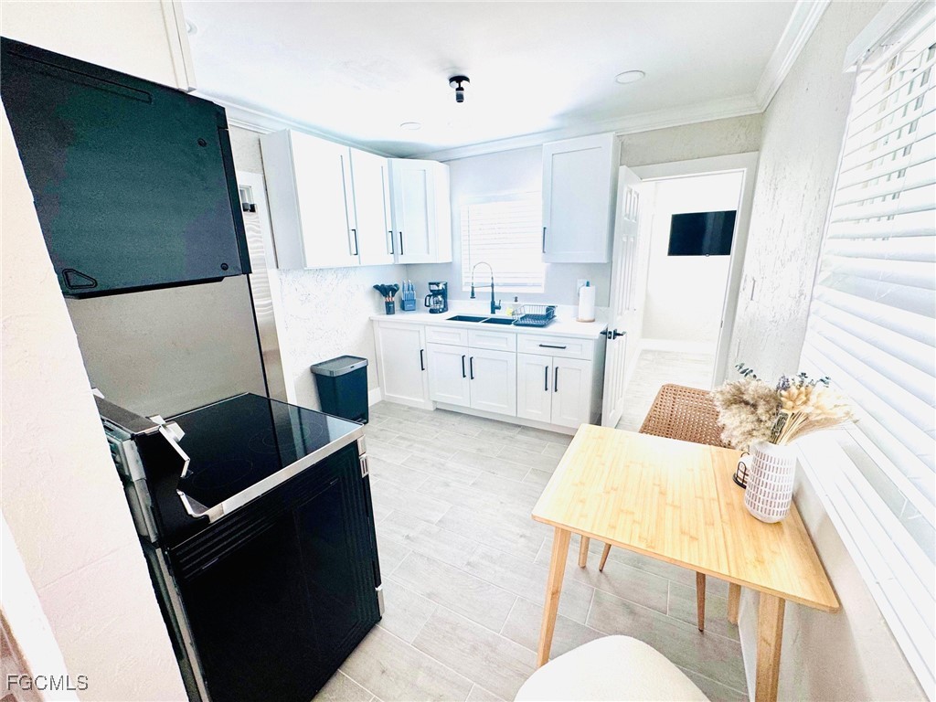 127-129 Fairweather Lane Fort Myers Beach FL 33931 2025020610 image9